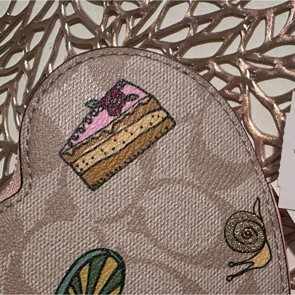 NWT Coach X Observed By Us Heart Coin Case In Signature Canvas - Picture 14 of 15